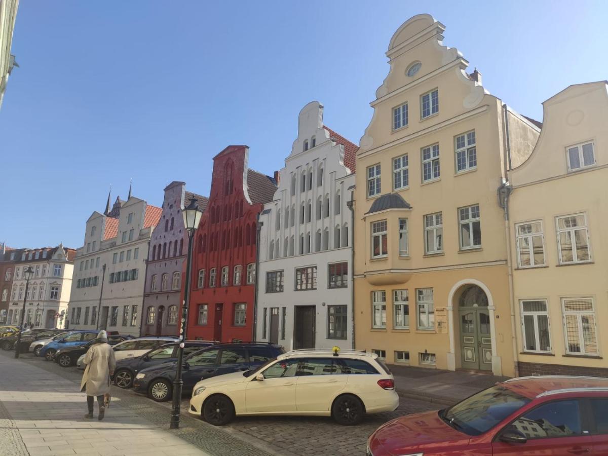 Altstadt Luebsche Strasse Wismar Exterior foto